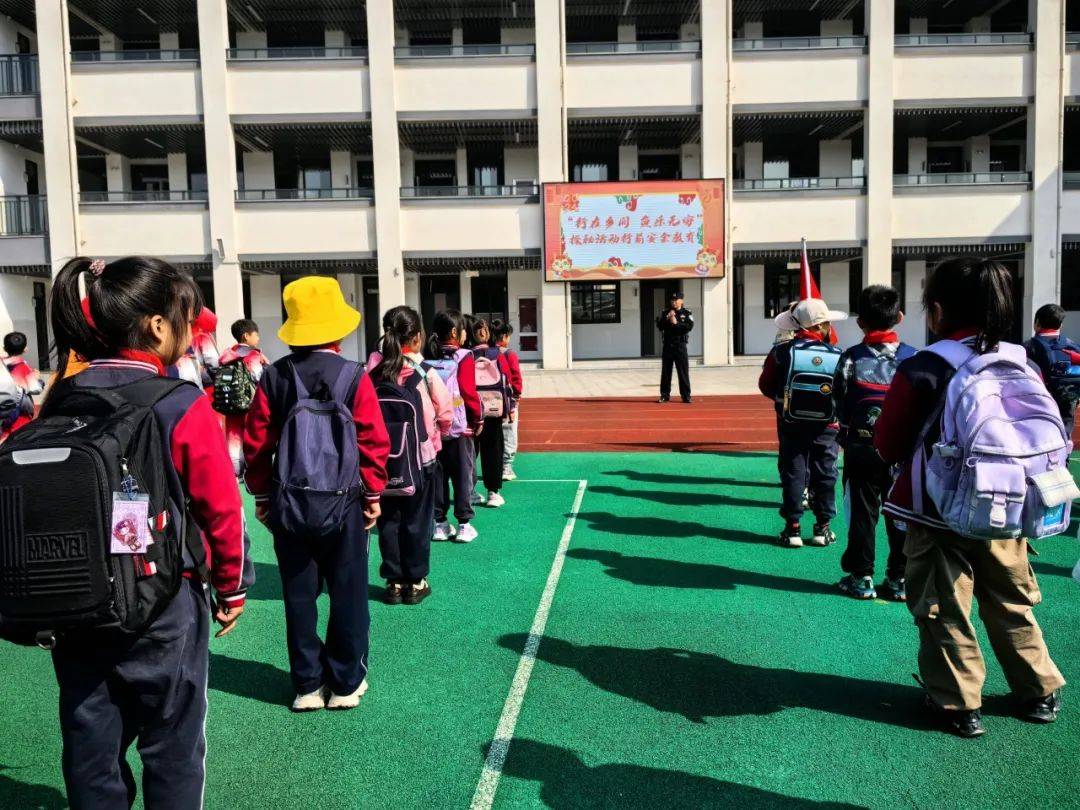 校园风采90丨石室小学行在乡间鱼乐无穷