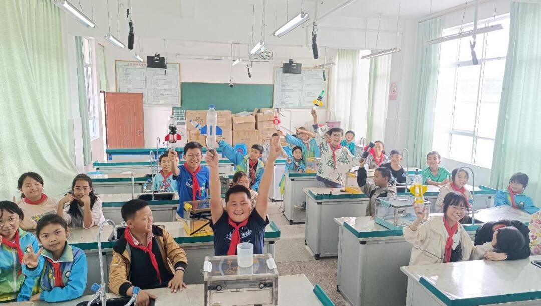 支教美丽中国支教项目助力乡村学校五育并举