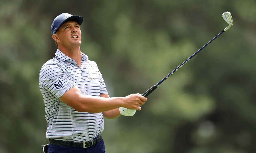 老虎伍兹大师赛连续24场晋级破纪录德尚博舍夫勒霍马三人共同领跑