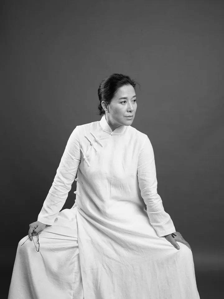 62岁,茅威涛为什么还要折腾