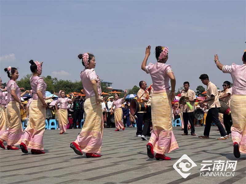 来百度app畅享高清图片本次嘎拉梦舞比赛以耿马县各乡(镇),村,组为