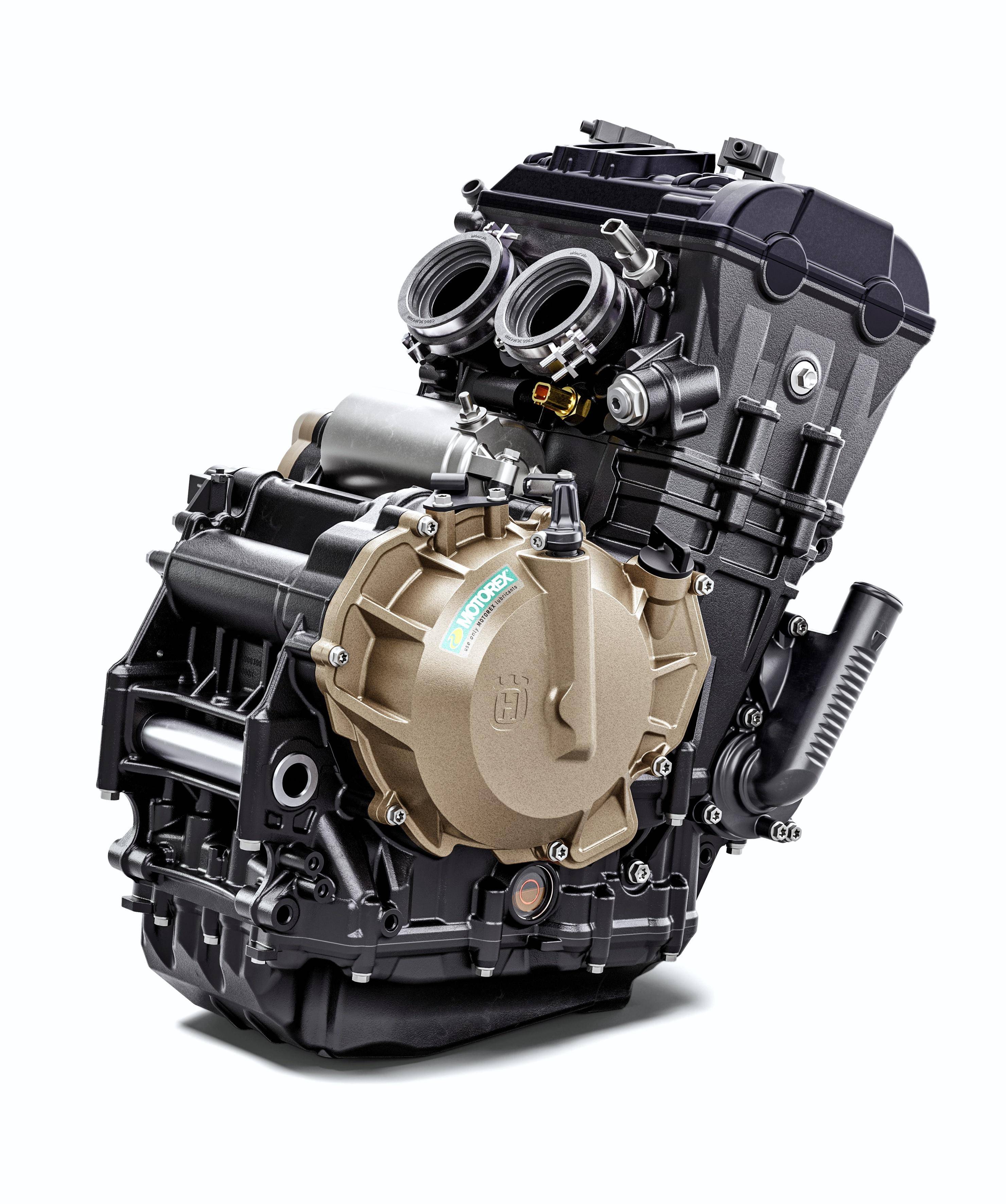 7,直径为 17 英寸的前后合金车轮