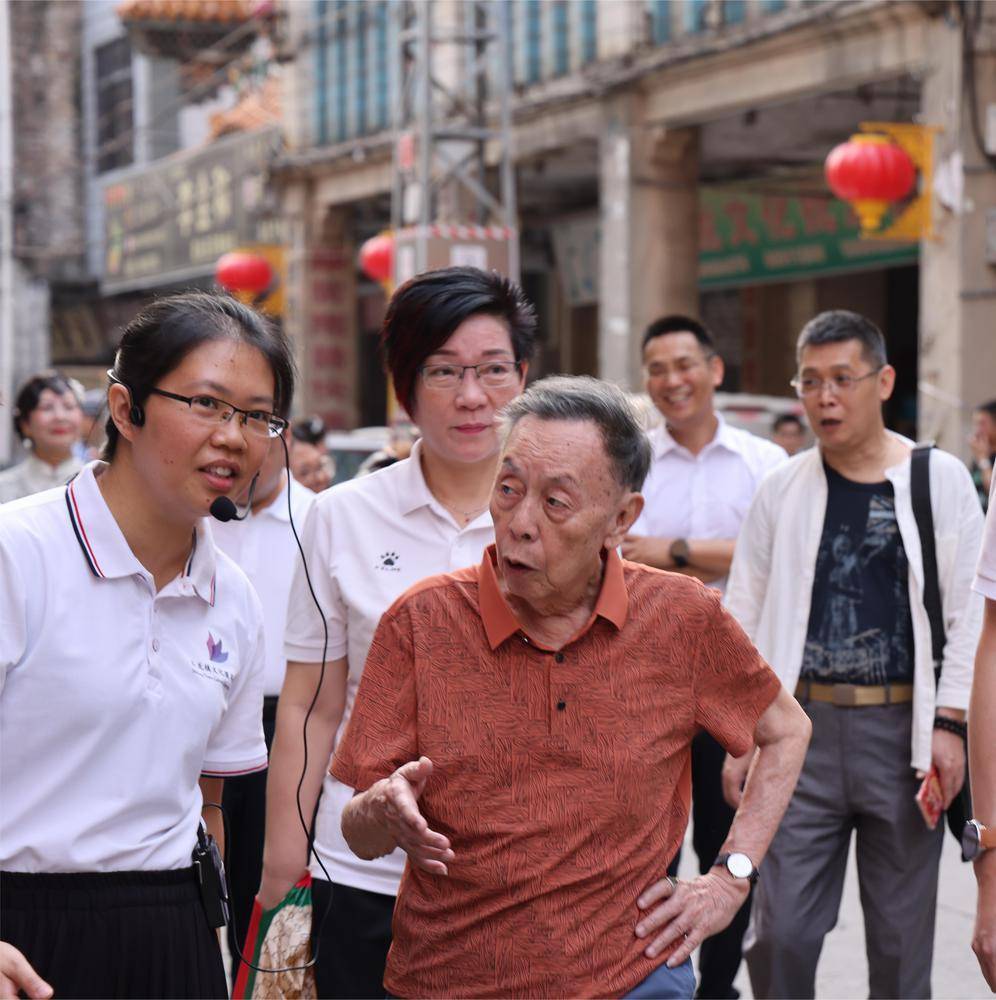 梁玉嵘惊喜献唱广东省曲协曲艺采风创作活动举办