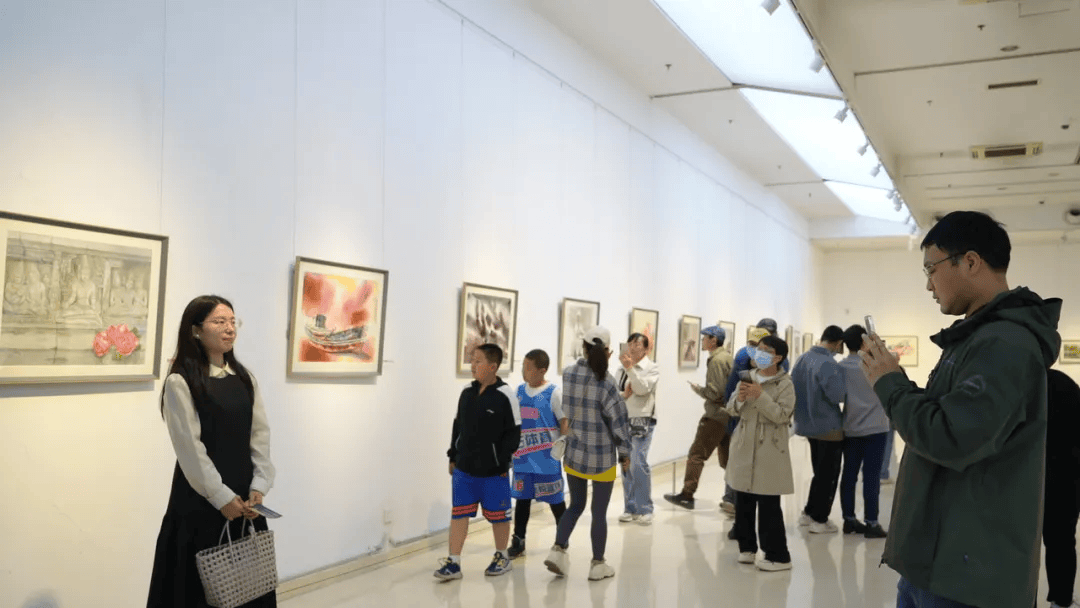 石家庄首届国际水彩画展启幕_艺术_展览_色彩