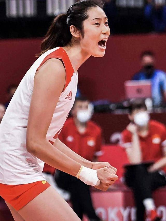 朱婷带队3-0进决赛却惨遭除名,原因曝光,中国球迷怒了_坎迪奇_海报