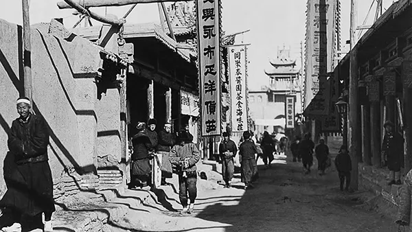 老街时光机丨银川鼓楼南街的百年繁华与市井趣闻_郑文著_柳树巷_历史