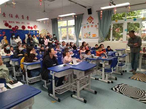 [浦东]潼港小学:"童心 潼行 同成长 家校共绘新篇章"——2024年学校