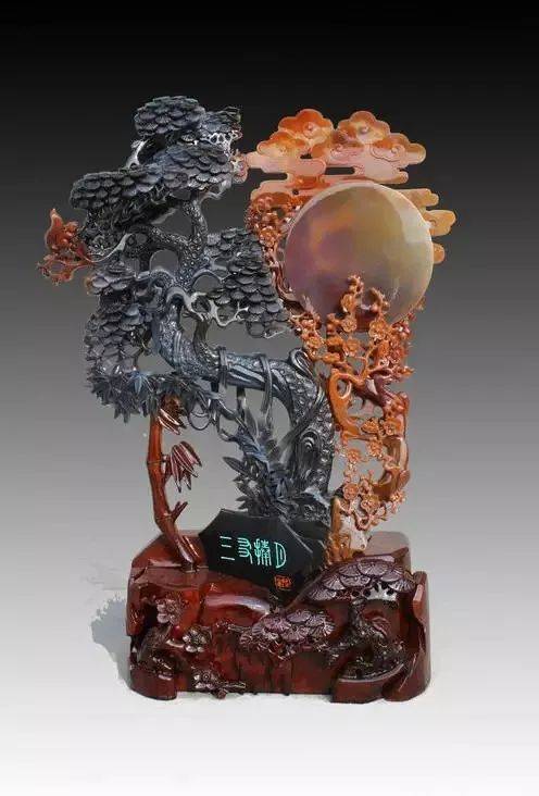 玉石雕刻巧夺天工