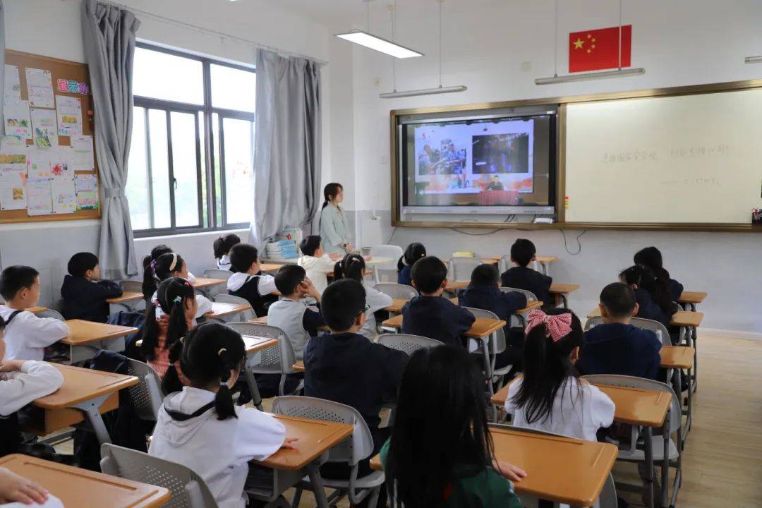 金山区朱行中学图片