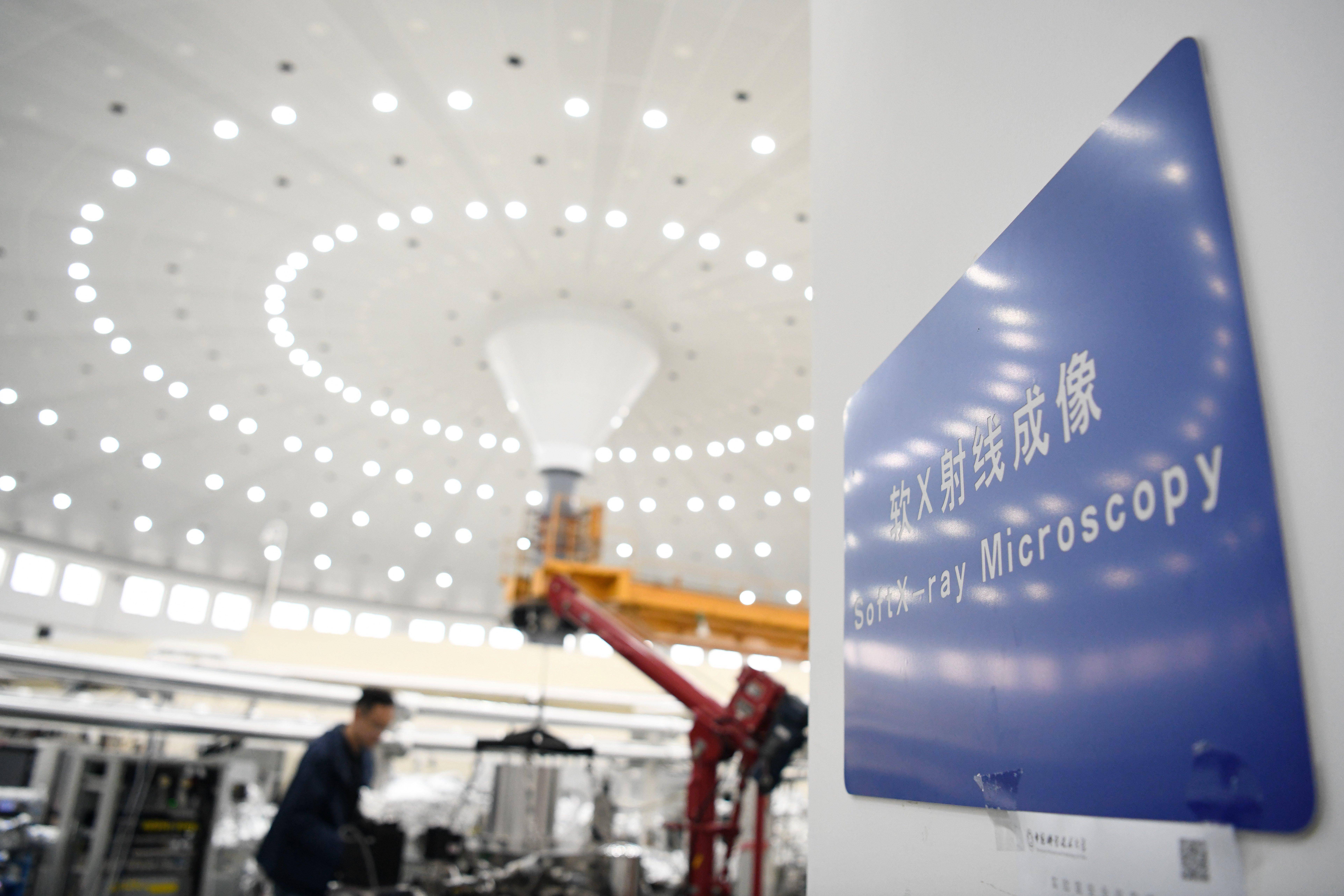 新华全媒+｜2024，回看这份与你我相关的“健康大礼包”