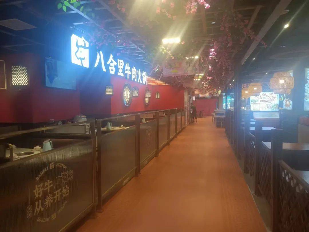 5000㎡美食街竟是违建餐饮老板痛诉J9九游会 九游会J9百万血汗钱或将打水漂(图4)