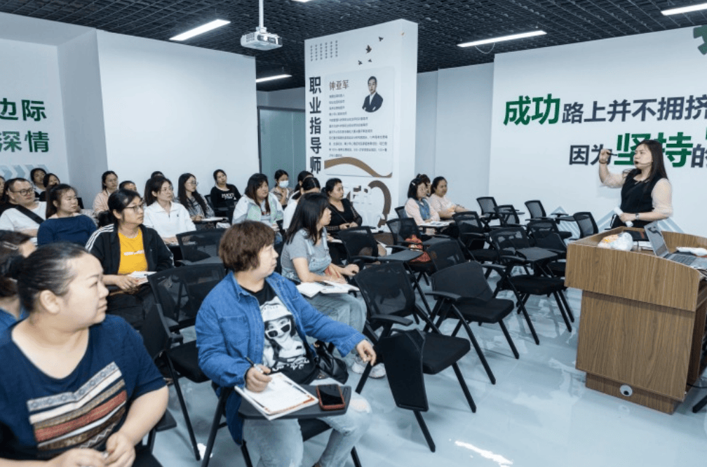 大渡口义渡数字零工市场开张加速实现群众家门口就业