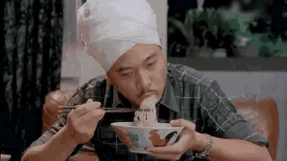 提起配角,也许不少观众会想起罹患肝癌去世的吴孟达.