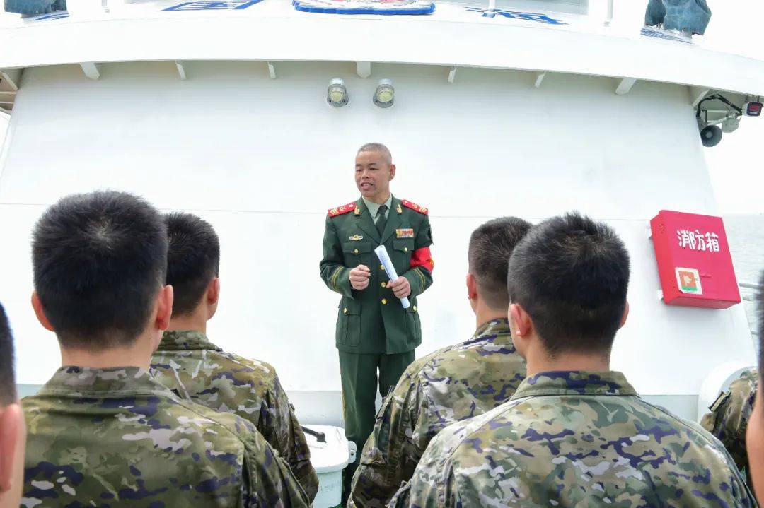 福建海警局广泛开展"五个服务到一线"活动
