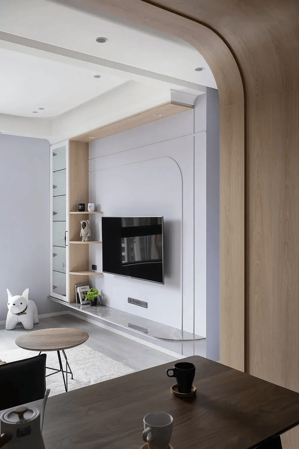 明明只有45平米的房子却装出了纽约大house的感觉