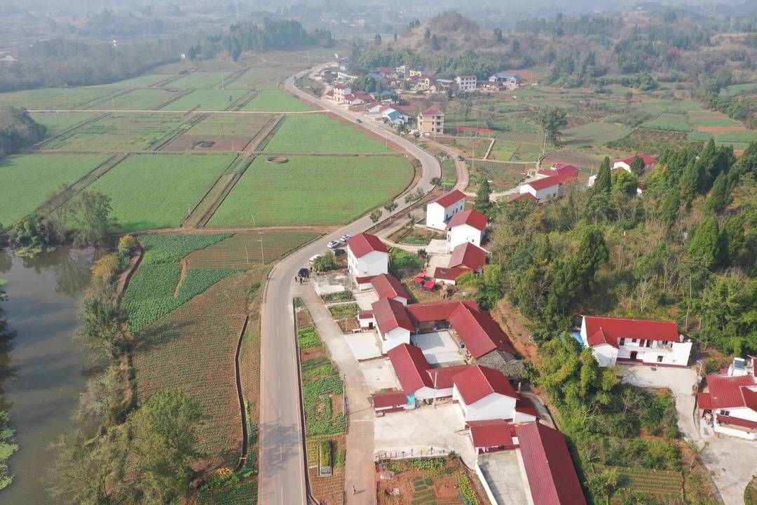 内江市农村面貌改善行动入选"2023四川十大城乡融合案例"榜单