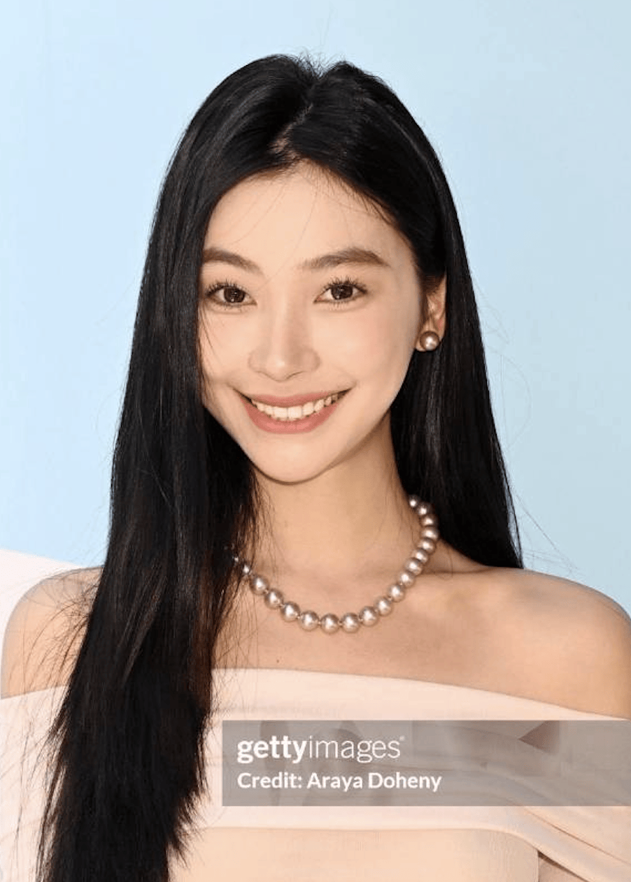 到底谁在骂易梦玲的新鼻子?是我.