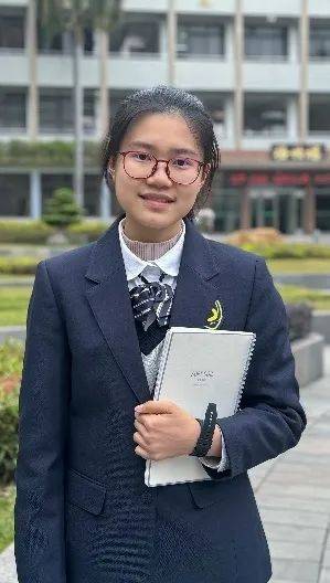 文明之星马汀玥高三(11)班王冠之高三(6)班朱晓缘高三(4)班陈美君高三