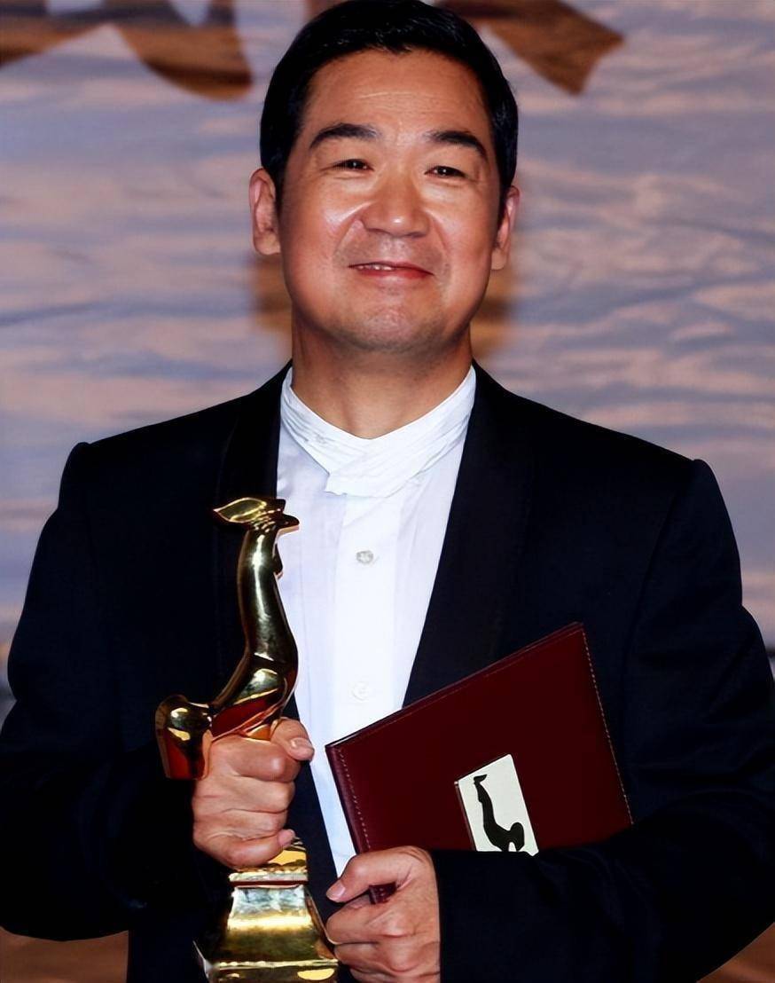 "上梁不正下梁歪"?张国立一家沦落到如今这一步,绝非偶然