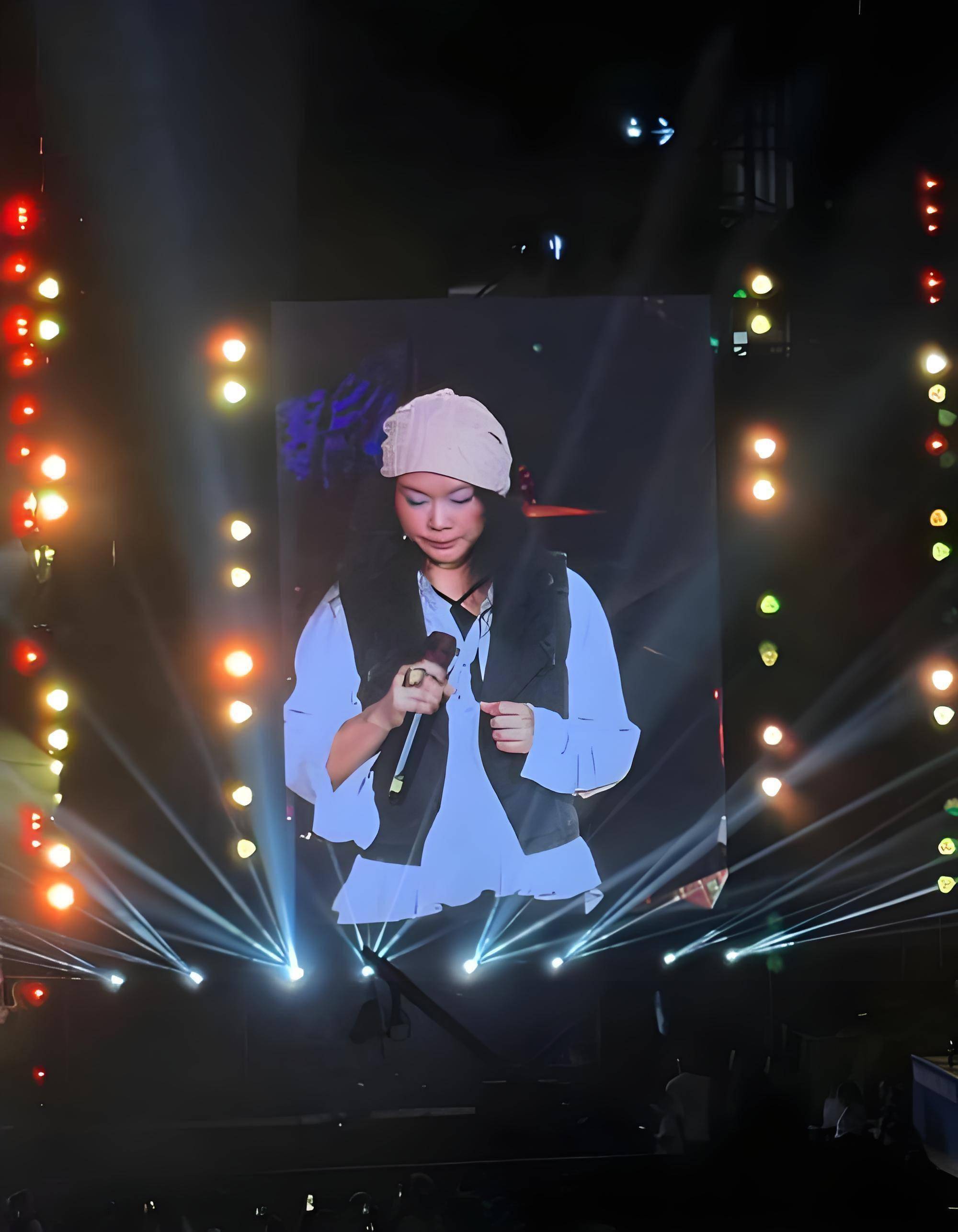 许美静音乐会翻车,经纪人态度恶劣,遭观众投诉退票!