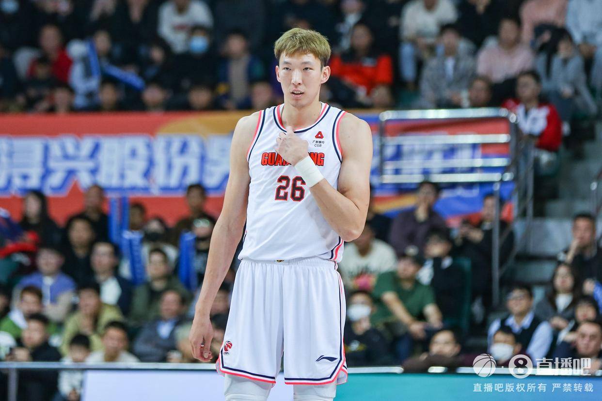 优势巨大!广东篮板51-32净胜广厦19个 周琦&任骏飞合计29板