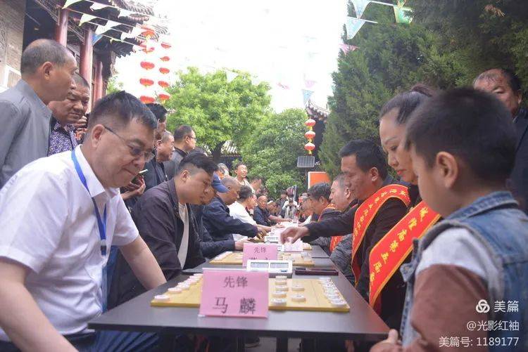 最小的棋手攻擂棋协大师刘君丽象棋国家大师马驎象棋国家大师柳天来源