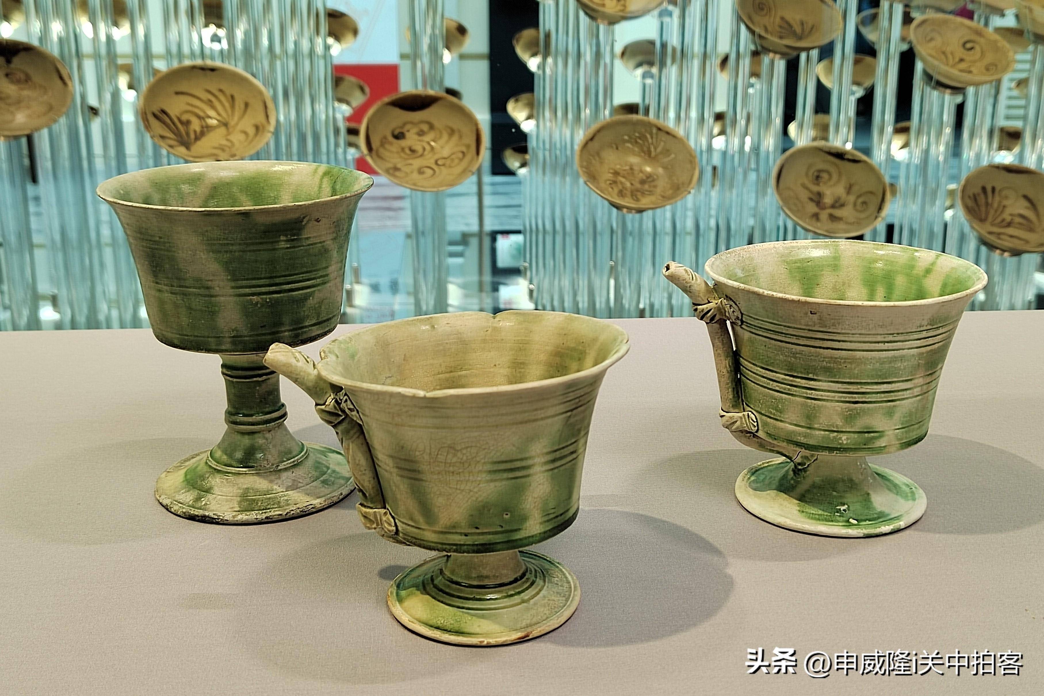 新加坡:欣赏唐代"黑石号"沉船出水文物_瓷器_青瓷_中国