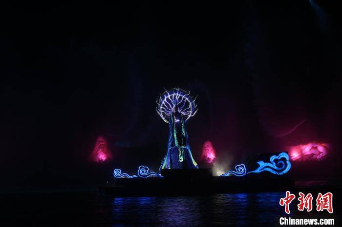 《寻梦龙虎山》实景演出火热 从陆地到河面全面展现龙虎山自然和人文