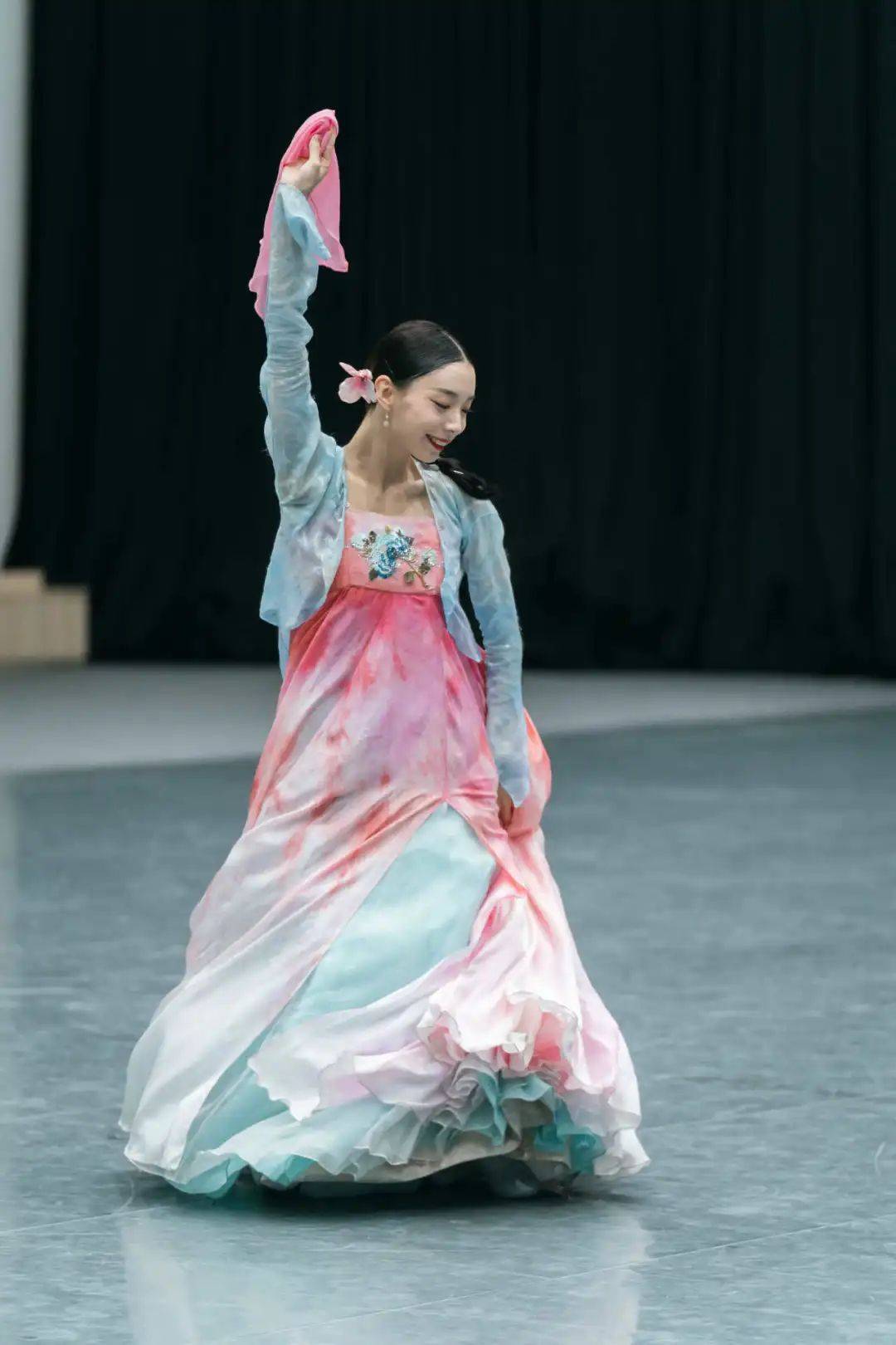 2024年深圳歌剧舞剧院舞剧团业务考核_独舞_实习_组合