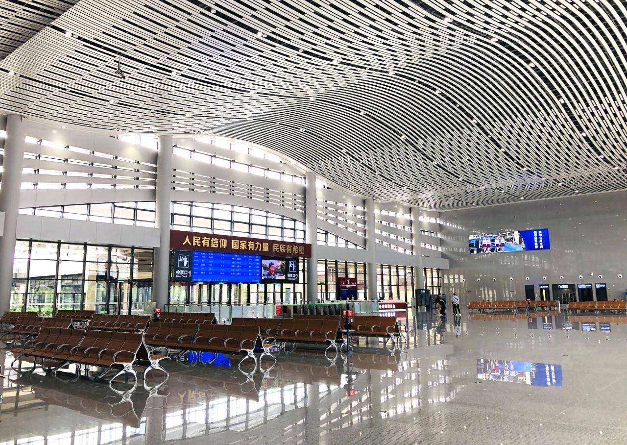 三岔湖站开通运营 成都未来科技城首个高铁站来了!