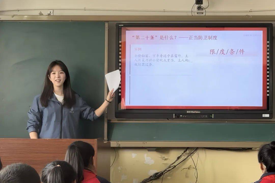 博湖县博湖中学教师图片