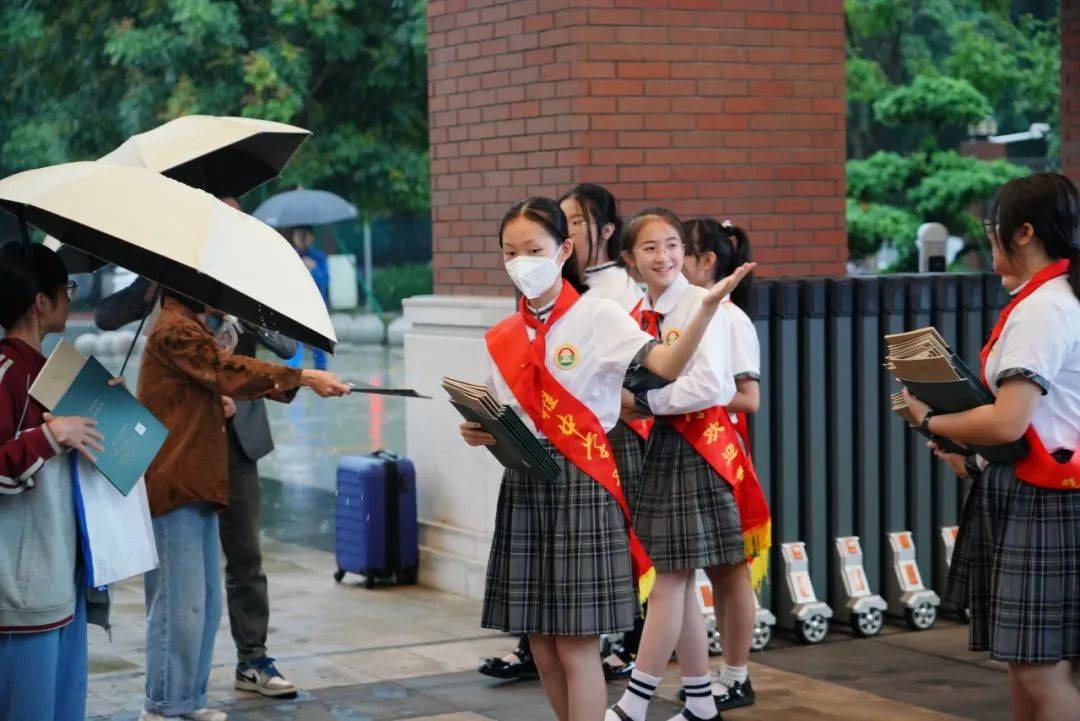 逛完广雅两校区的开放日是什么感觉?考生:"喜欢的不得了!