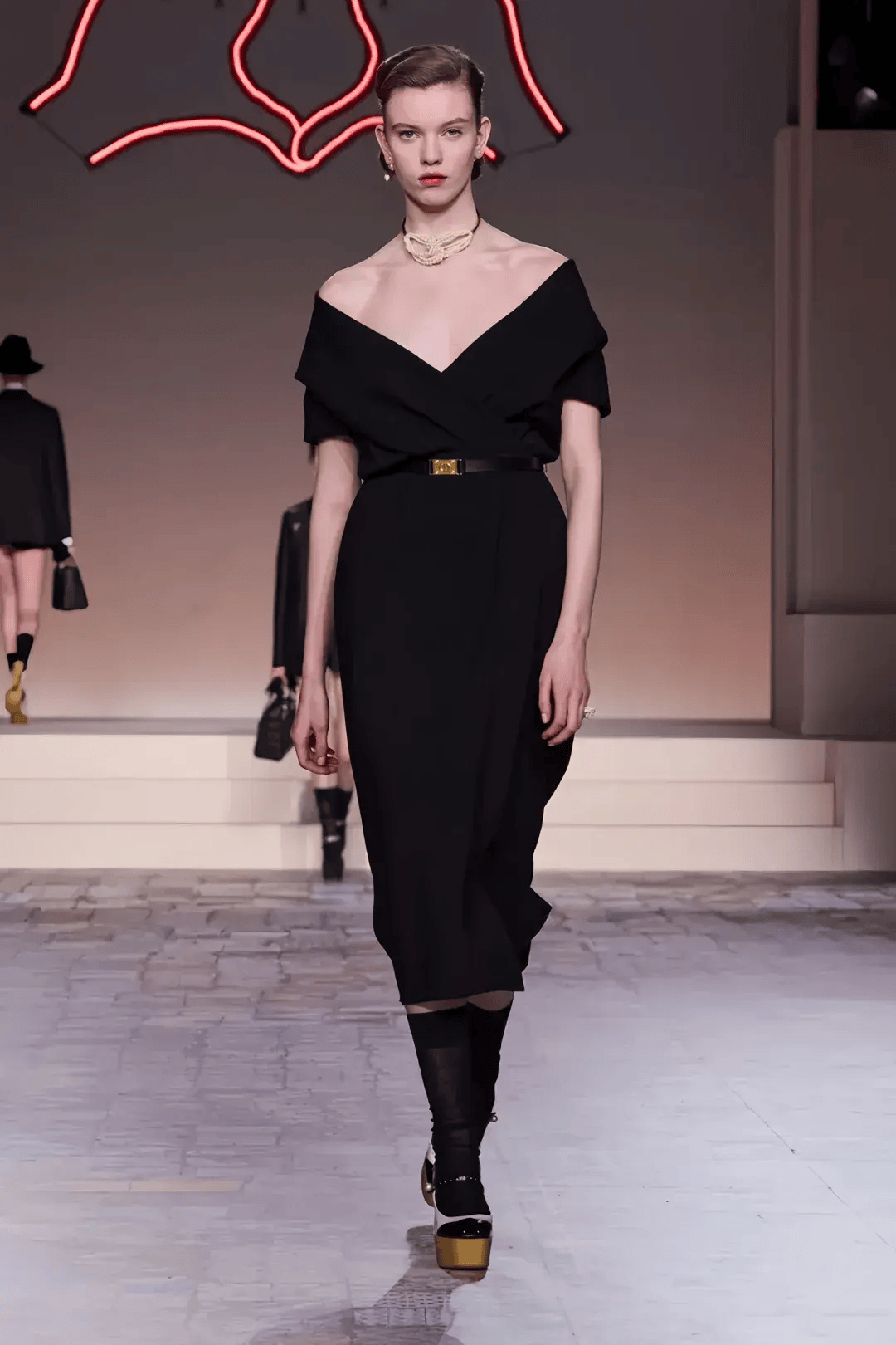 dior 大秀致敬的这位女神,六十年前就说"我穿衣服不为男人"