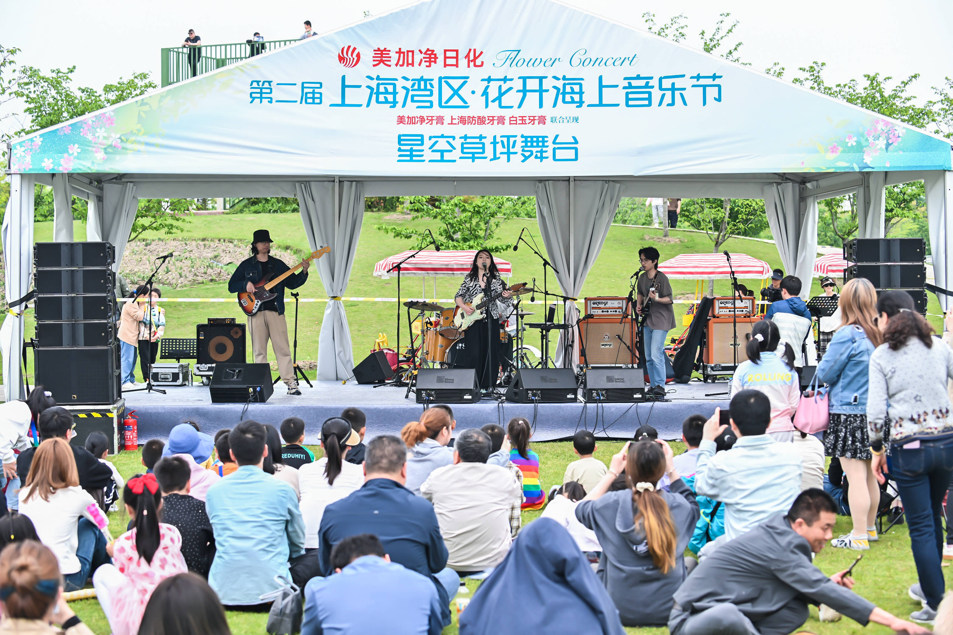 在花海中听音乐,逛市集,这个户外音乐节带来春日别样体验