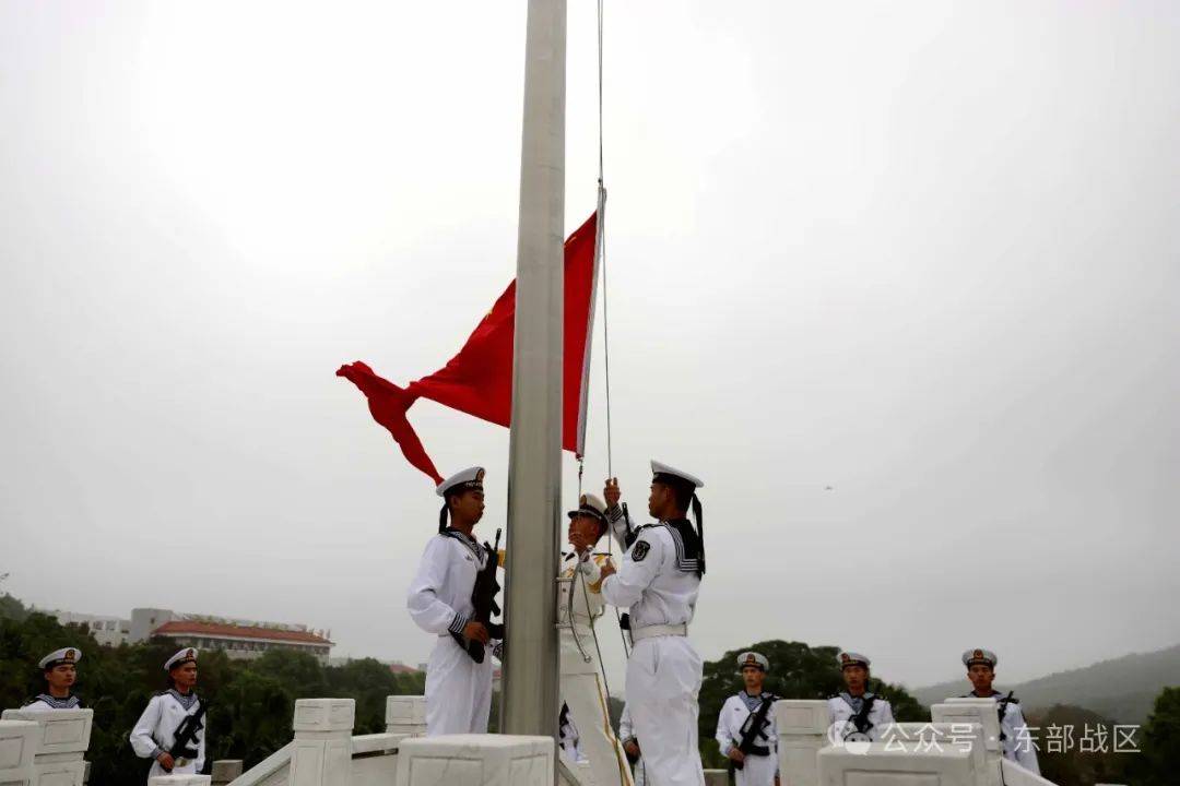 人民海军成立75周年,东部战区海军官兵的祝福来了!