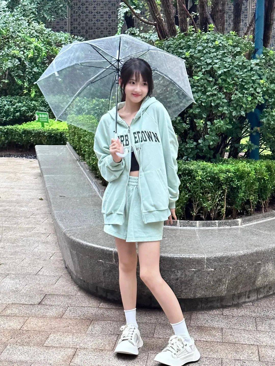 看来"薄荷曼波"要引领新的时尚潮流了!