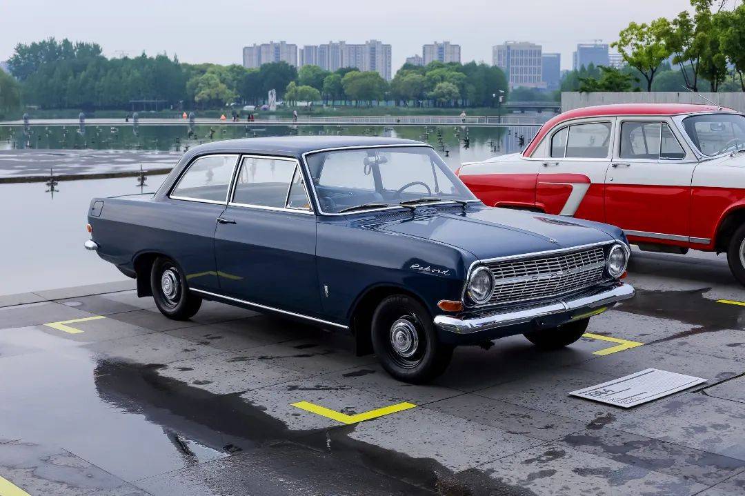 你围观古董车"首秀"了吗?