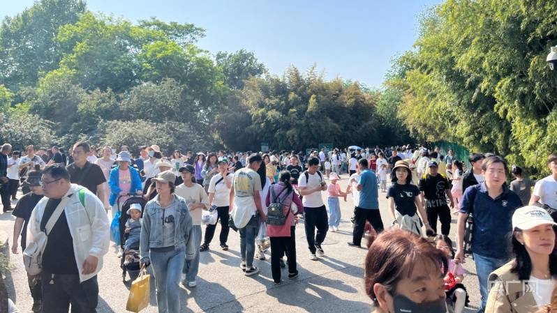 五一 假期北京共接待游客1696.6万人次