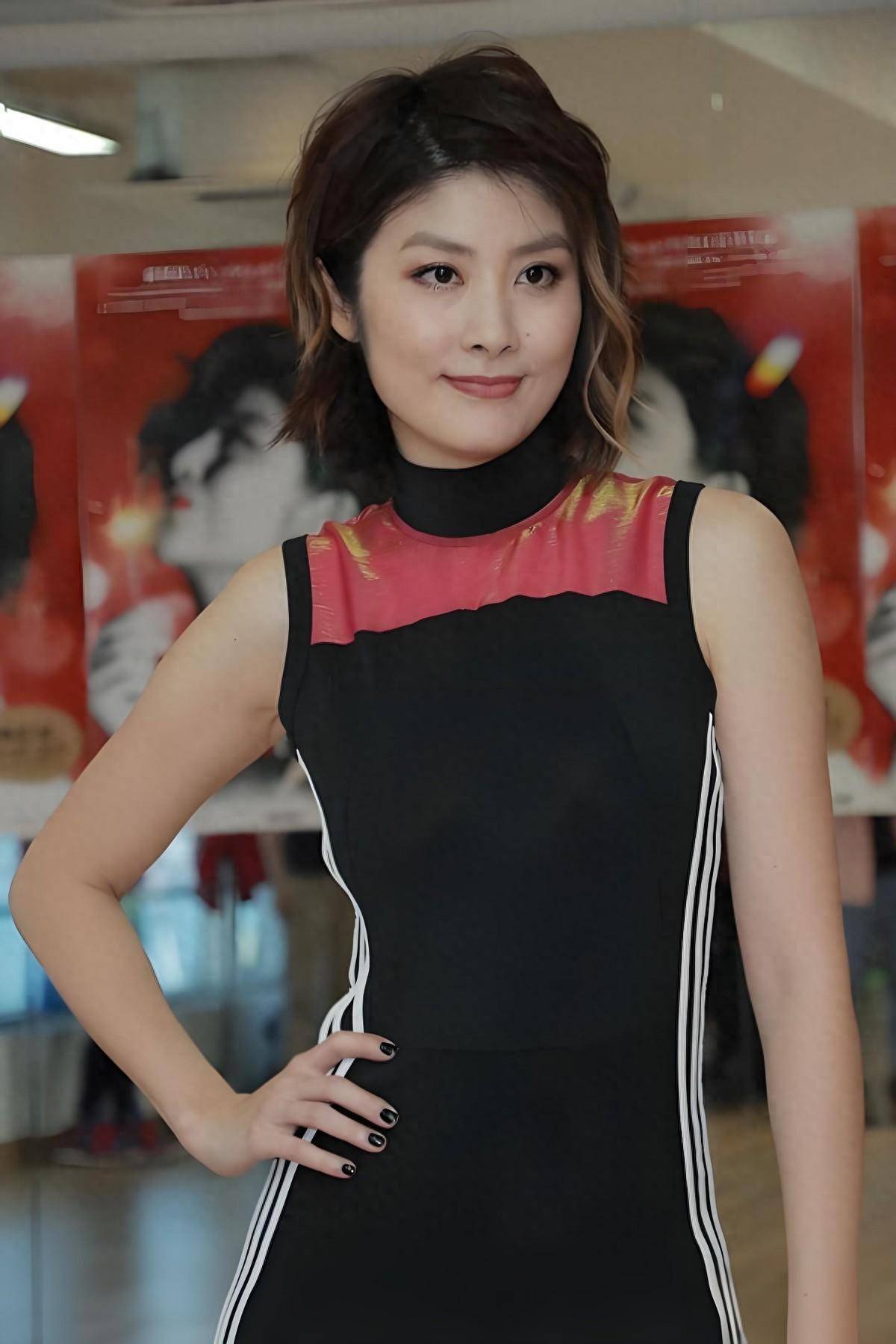 她是“最干净”的女星,出道30年零绯闻,52岁美得像20岁女大学生_陈慧琳_香港_演艺