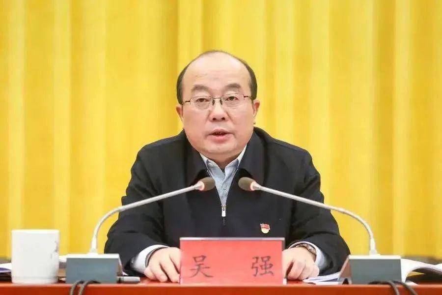 中共党员,现任二十届中央候补委员,贵州省委常委,省政府常务副省长