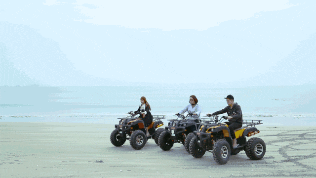 四星标准酒店畅玩900㎡网红泳池,海滨水上乐园!