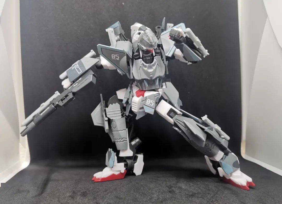 自制"变形金刚",如果巴巴托斯遇上歼20