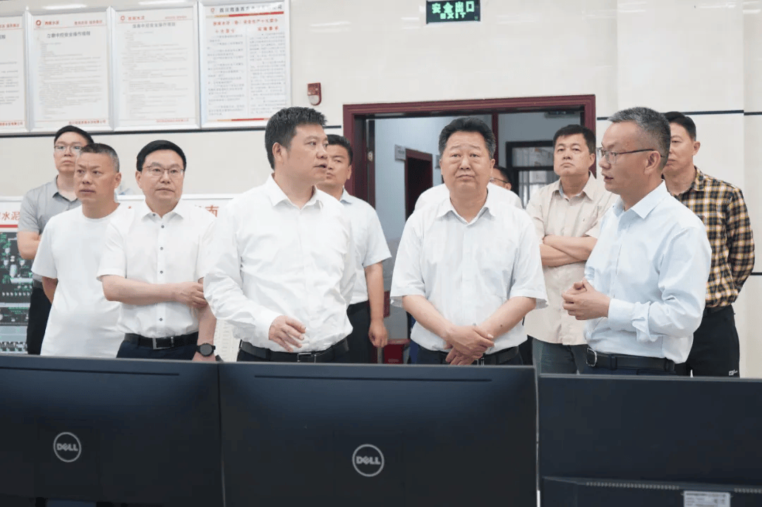 科工上海煤科院智能控制事业部总经理刘冰,江苏师范大学副教授郭永波