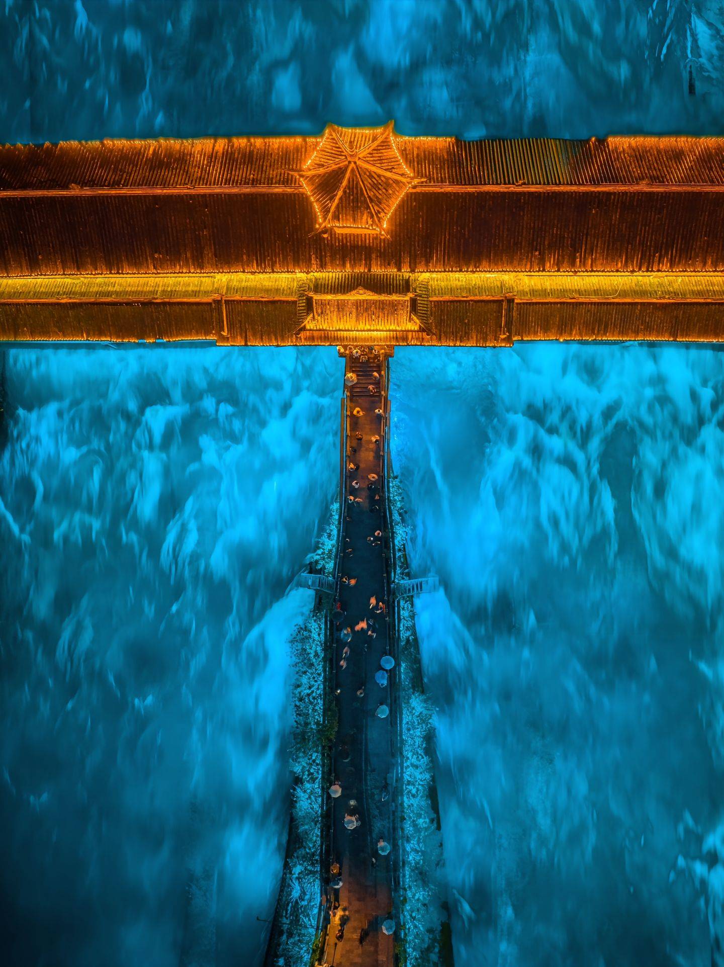 成都七日天气预报查询表 ,很难找到更全的_四川_变化_风向