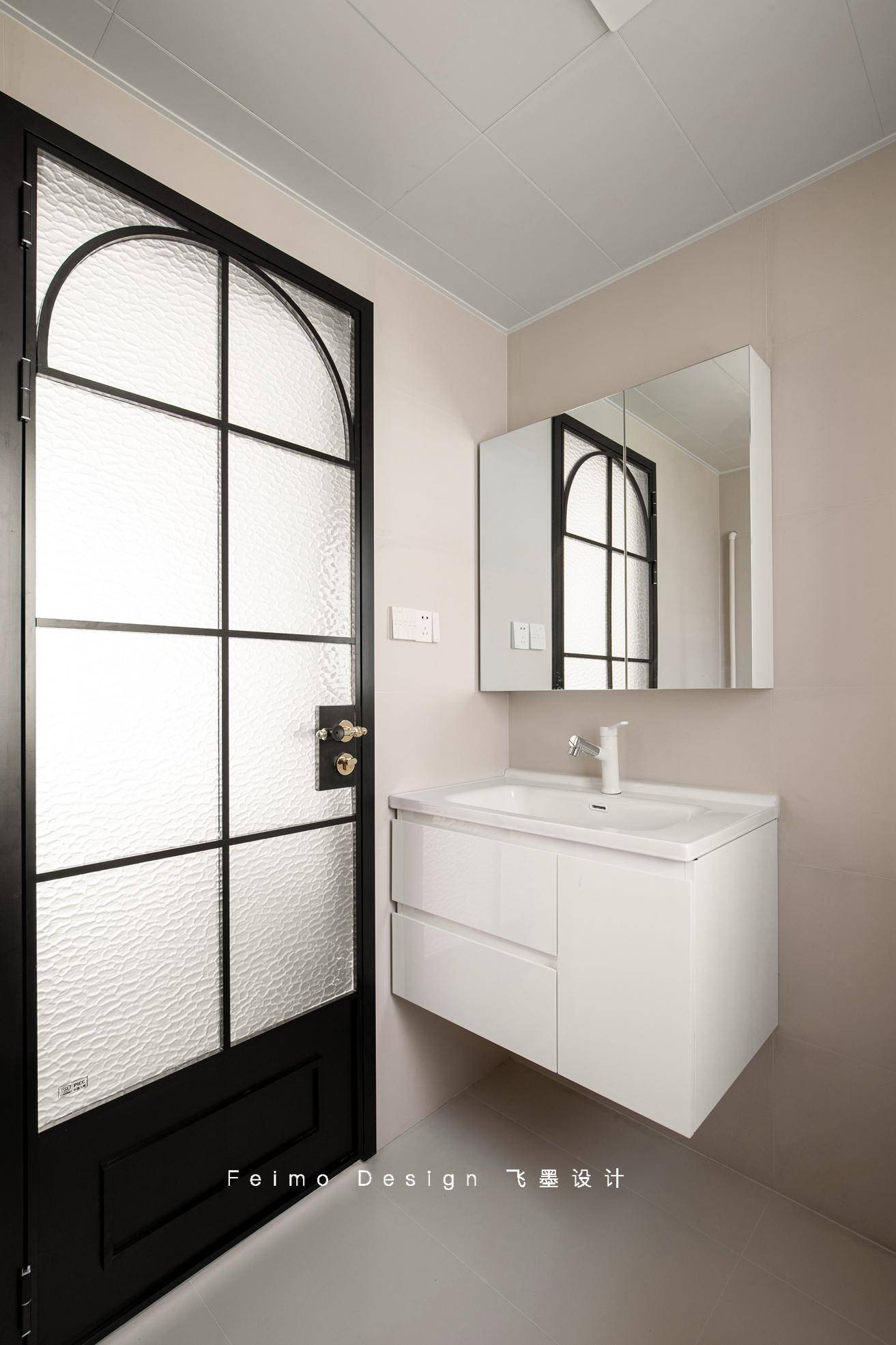 114㎡大两居,定制 半包花费5万装成法式住宅,藏不住的温馨