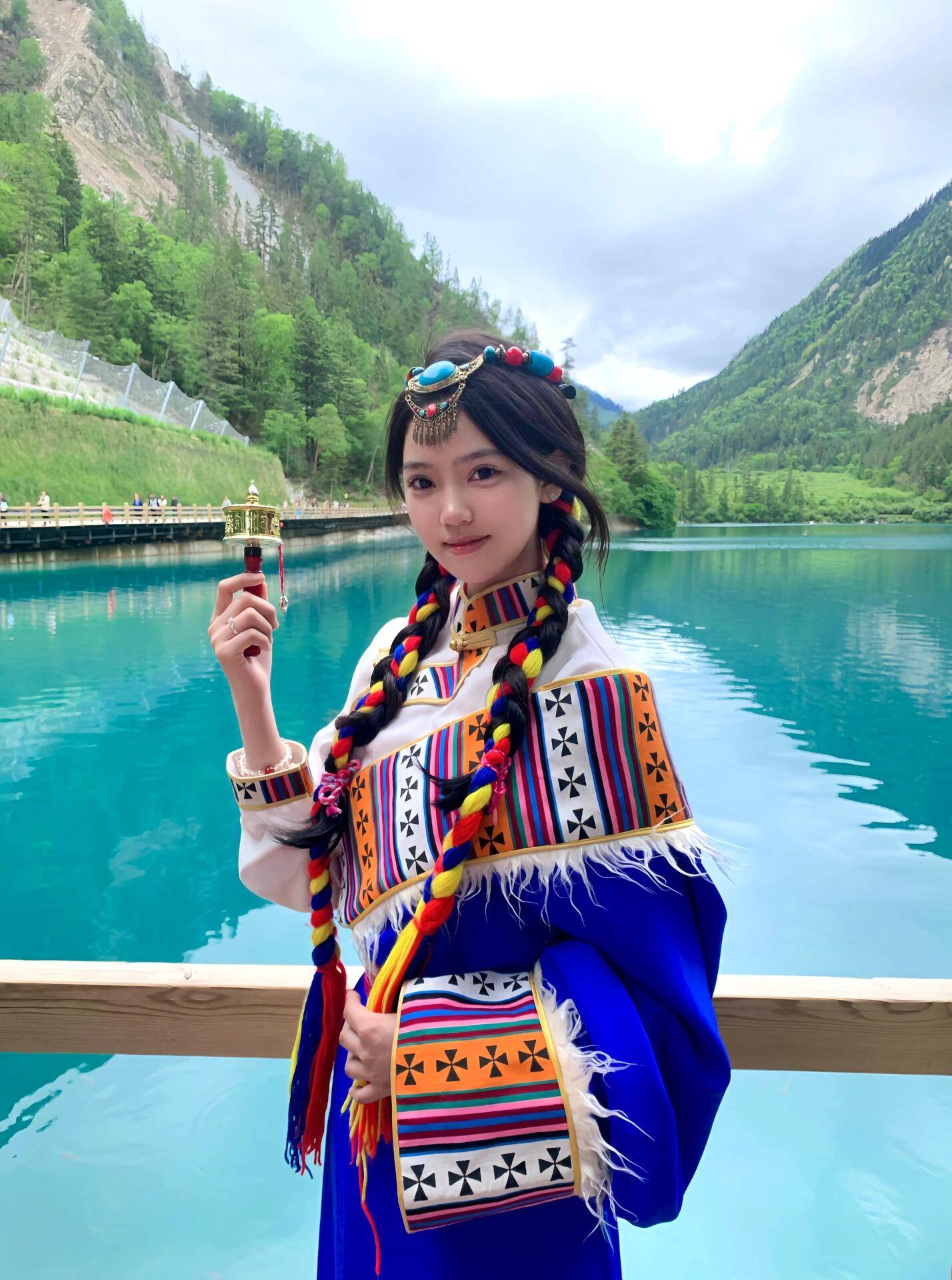 我们在出发前做了很多功课,主要想去九寨沟,黄龙,峨眉山,都江堰等景点