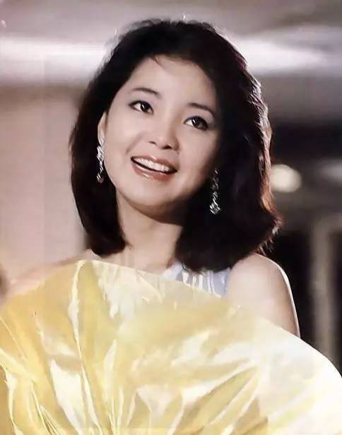 邓丽君管家上节目爆料:她在生前遭朋友背叛,死因和法籍男友无关_保罗