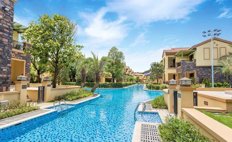 300 壕住⑤星新兴悦天下温泉酒店!顺德人度假人气新宠!全程食足5餐!