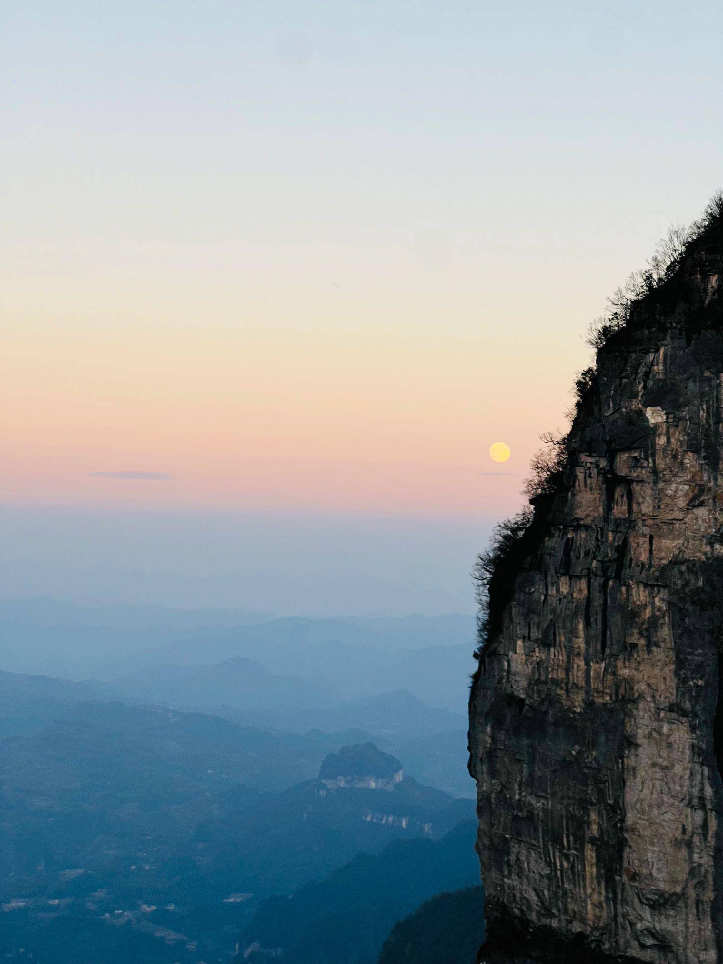 河北去张家界旅游报团价格,团费多少 ,出门旅游一定要了解的游玩攻略