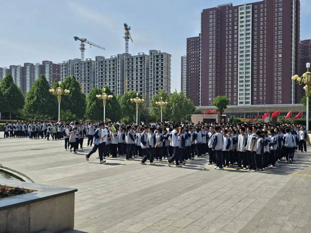 【校讯】防震记于心,安全践于行——临汾一中举行2024年5.
